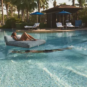 5* Курортный комплекс Four Seasons At Jumeirah